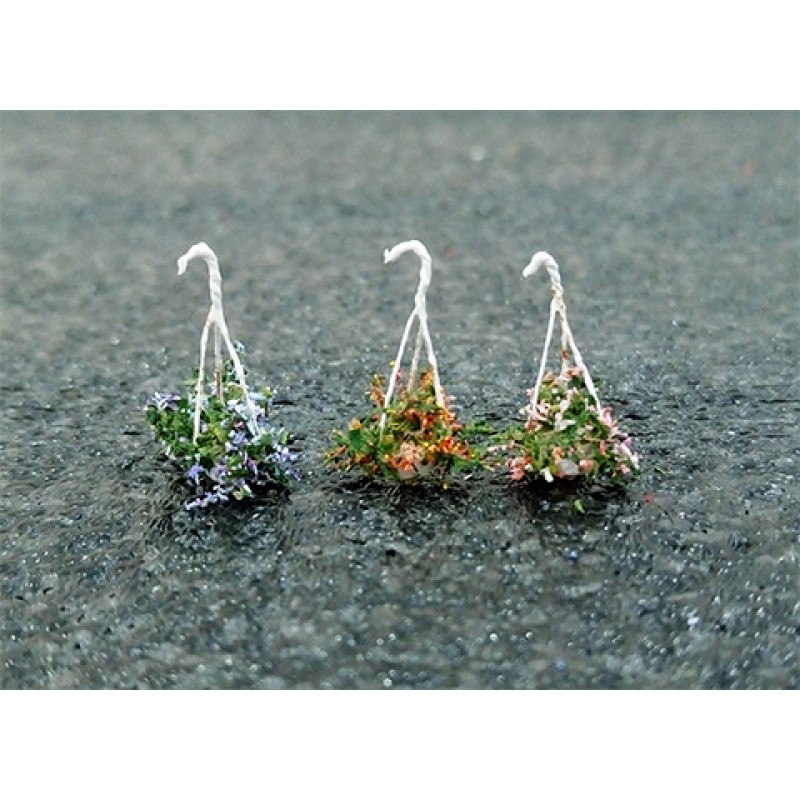 Hanging Baskets - 01024